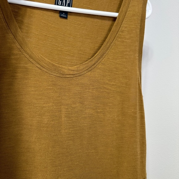 GAP | Sleevless Tiered Ruffle Midi Dress | Loose Fitting Dress - Picture 8 of 9